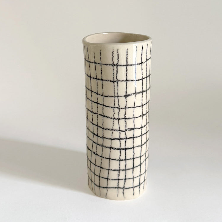 Vase carreaux fenêtre