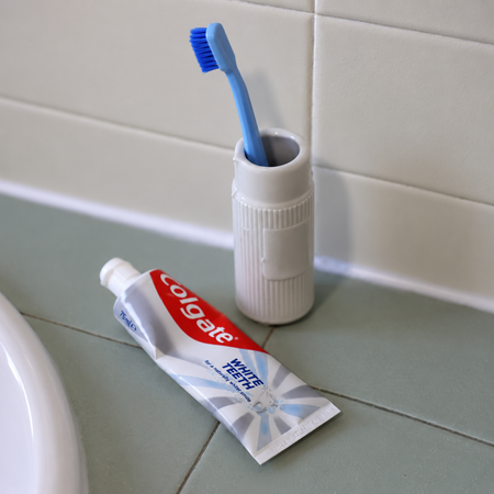 Porte-brosse à dents en porcelaine [couleurs variées]
