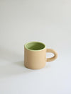 Tasse en céramique bicolore