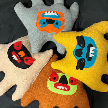 Plush 'Plush creepies' [varied models] 