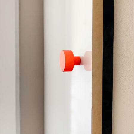 Poignée bouton rond rouge neon