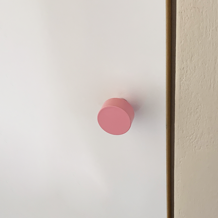 Poignée bouton rond rose