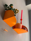 Tablette d'angle orange
