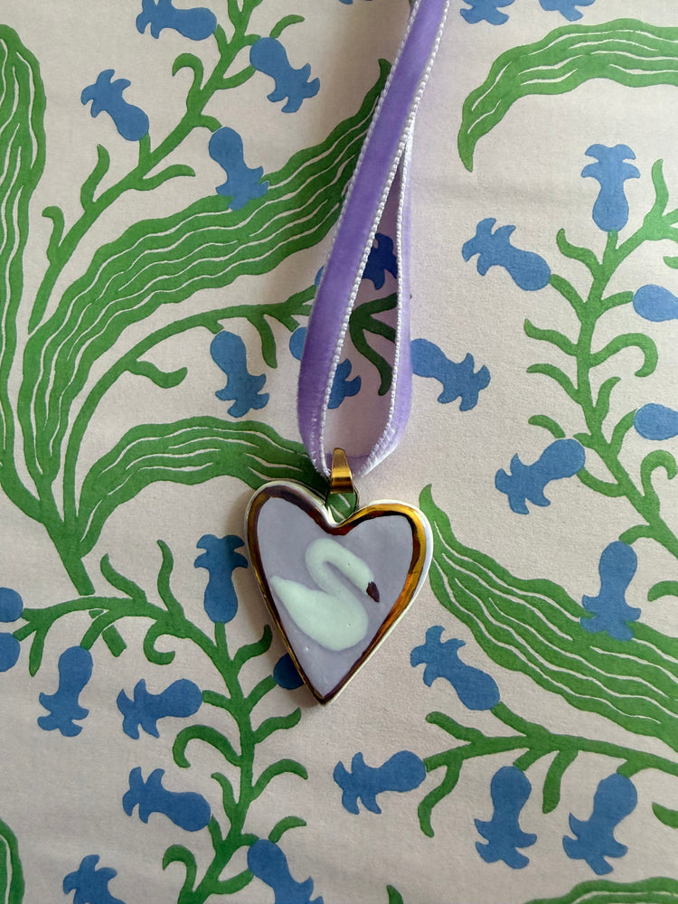 Collier ras-de-cou Swan [couleurs variées]