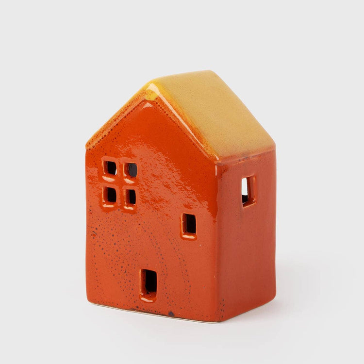 Petite maison rouge en céramique