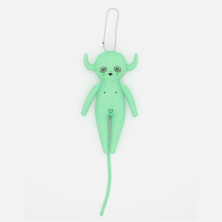Poupée porte-bonheur décorative 'Mint Devil'