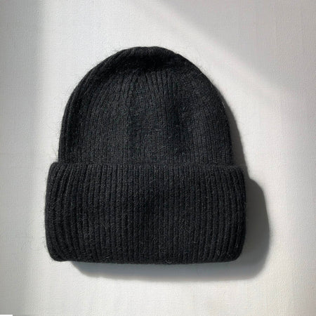 Tuque en laine Angora noire