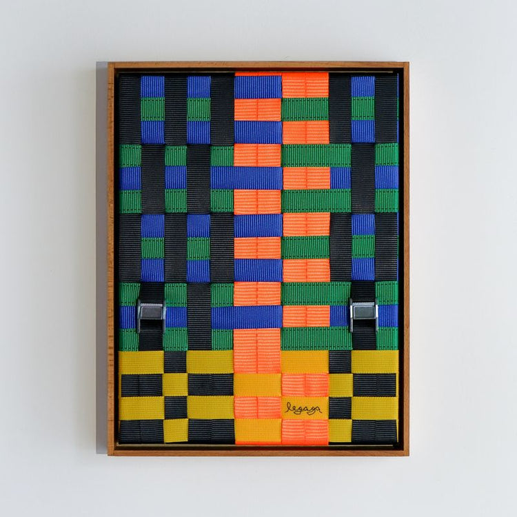 Oeuvre murale en tressage 'Lignes oranges'