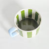 Tasse rayée vintage en céramique