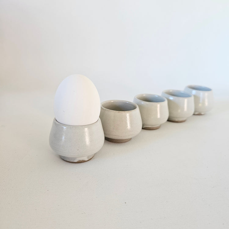 Lot de 5 coquetiers ou gobelets en céramiqu vintage