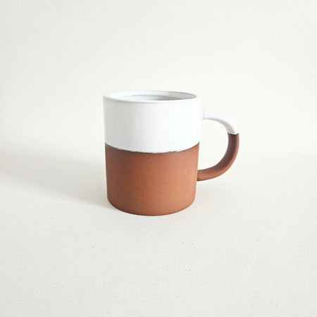 Tasse en céramique bicolore seconde main