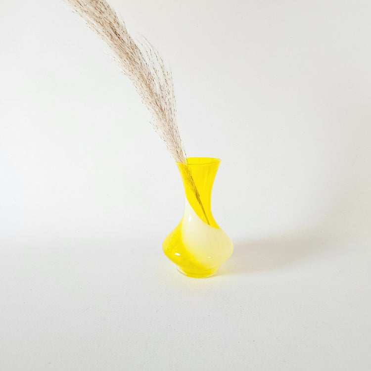 Soliflore en verre dépoli jaune seconde main