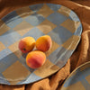 Plateau grande assiette ovale à carreaux bleus