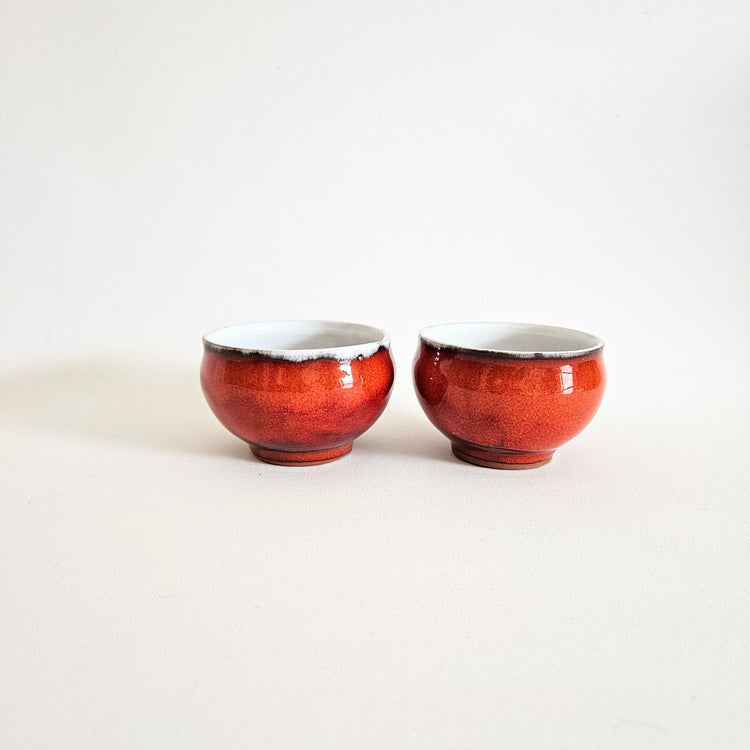 Petit bol vintage rouge en céramique artisanale