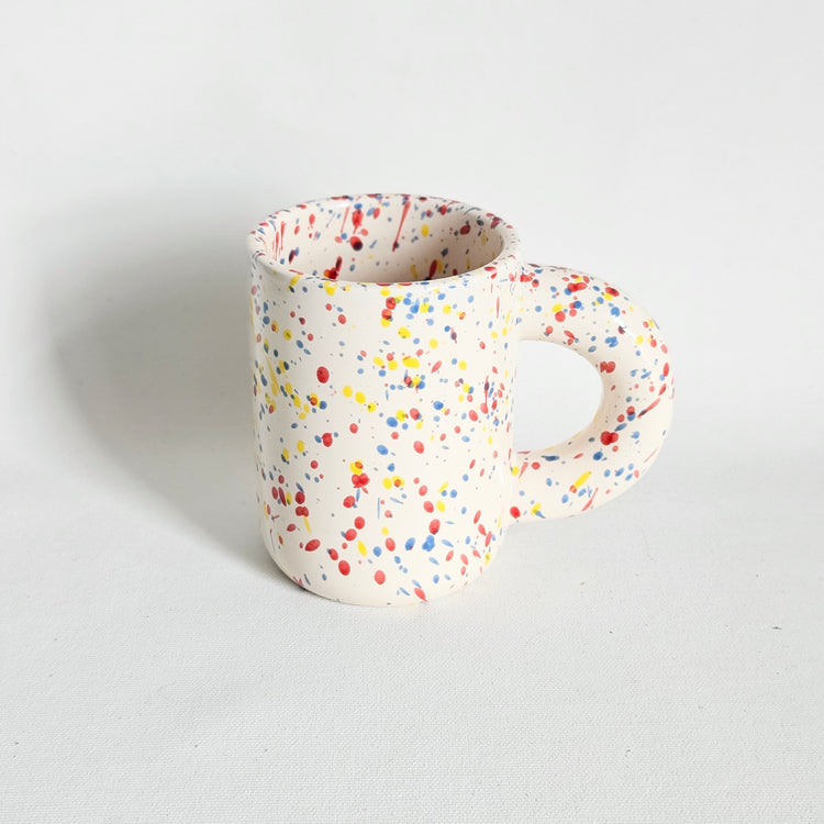 Tasse en céramique vintage mouchetée