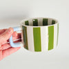 Tasse rayée vintage en céramique