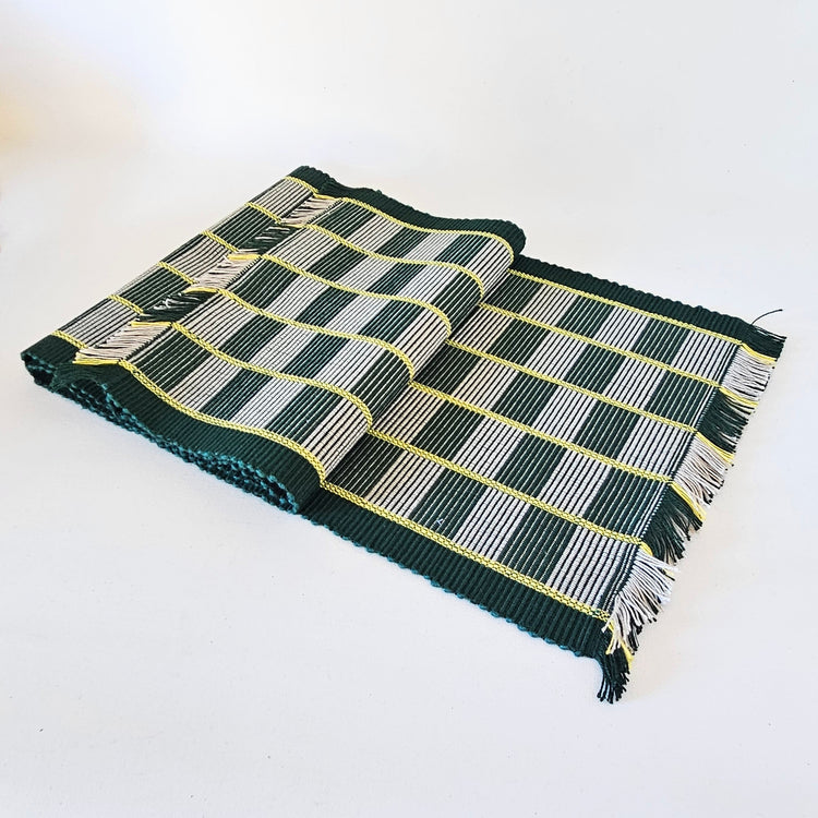 Chemin de table tissé seconde main