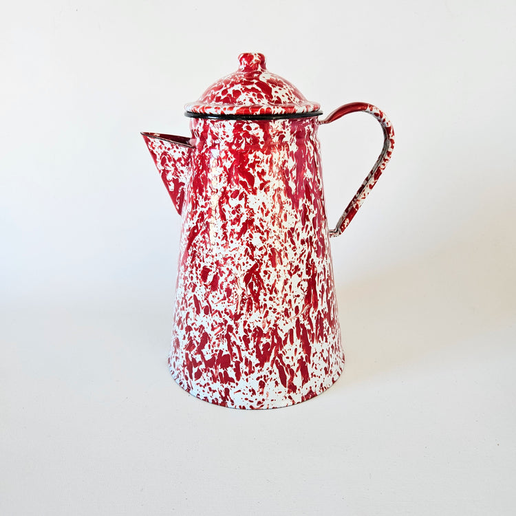 Pichet cafetière et tasses en métal émaillé vintage