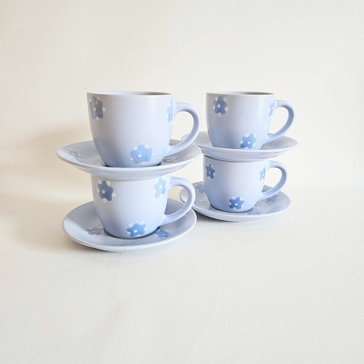 Set of 2 vintage flower cups and saucers