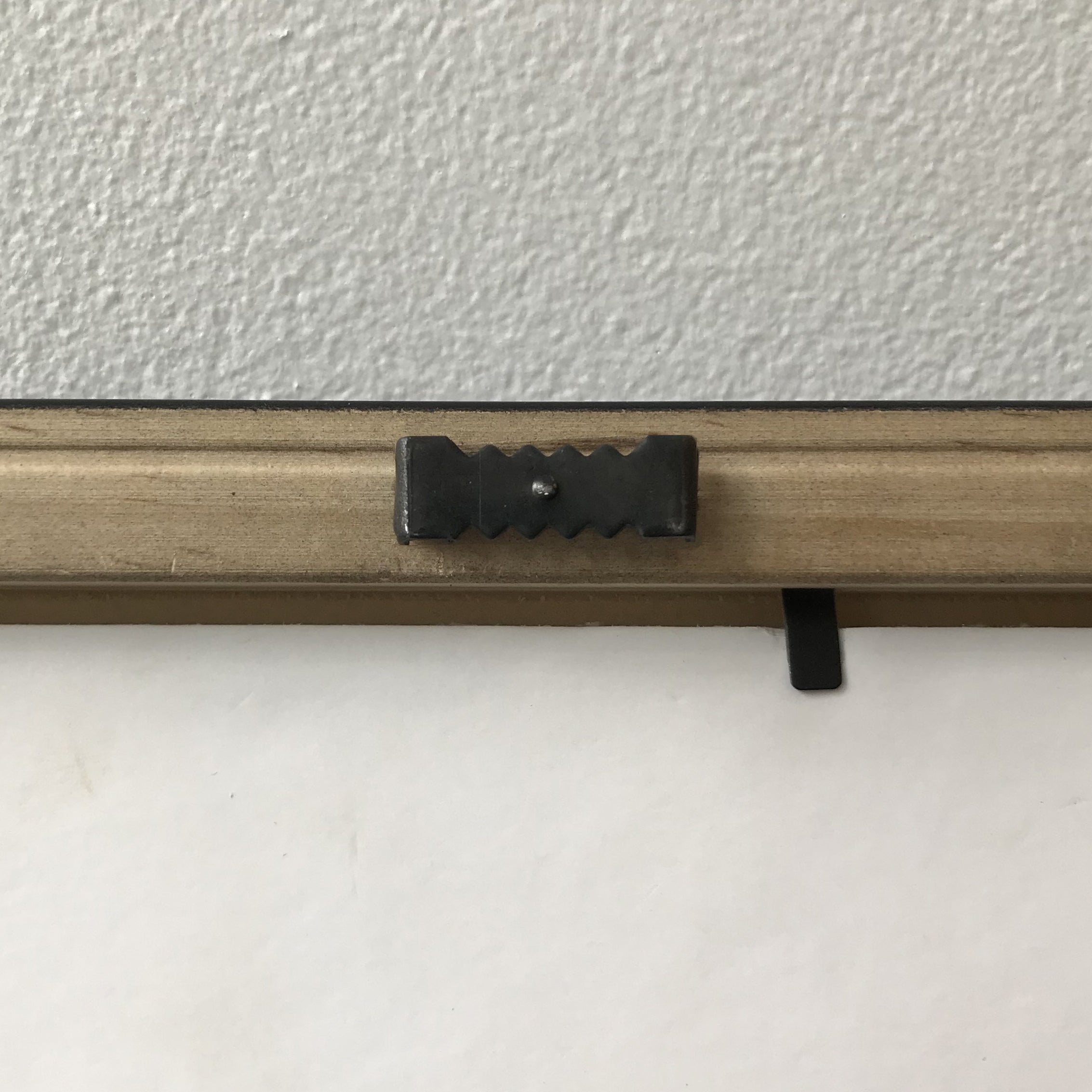 Cadre bois blanc avec vitre 8.5 x 11 po [tel quel]