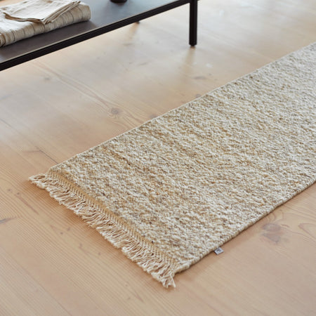 Fawn runner rug [7']