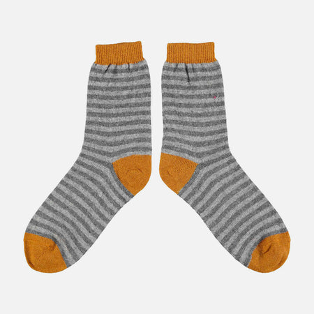 Chaussettes à rayures grises en laine d'agneau
